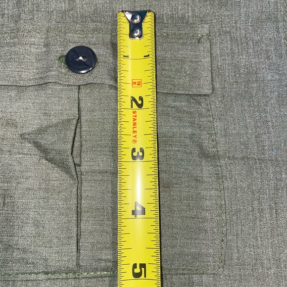 🍀3 FOR $15🍀 | Handmade | Olive | Vest | Zipper Close | 4 Lg Pocket | Gardening - Picture 12 of 16